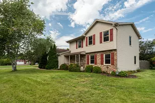 2910 Northbridge Dr, Racine, WI 53404 - Photo 2