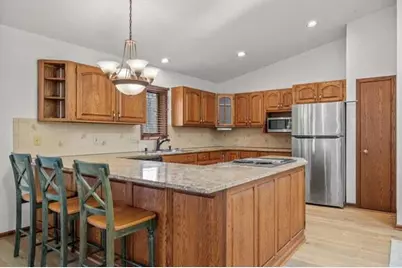 N80W13596  River Park Dr, Menomonee Falls, WI 53051 - Photo 4