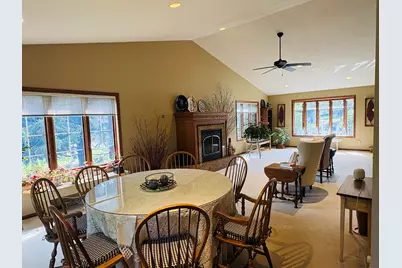 3989  Arrowhead Ct, Sheboygan, WI 53083 - Photo 6