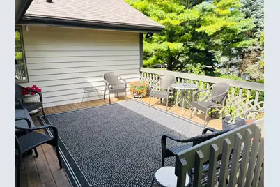 3989  Arrowhead Ct, Sheboygan, WI 53083 - Photo 4