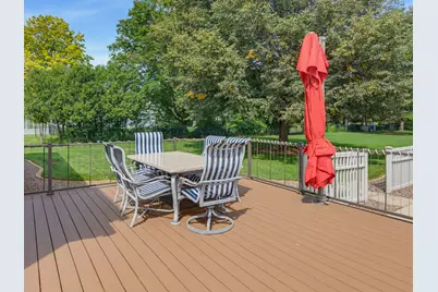 149  Hickory Dr, Delafield, WI 53018 - Photo 18