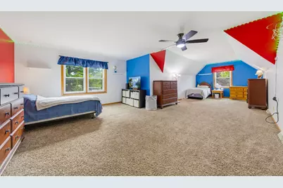 149  Hickory Dr, Delafield, WI 53018 - Photo 28