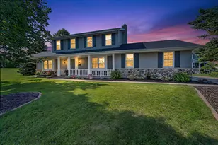 W158N10439 Old Farm Rd, Germantown, WI 53022 - Photo 2