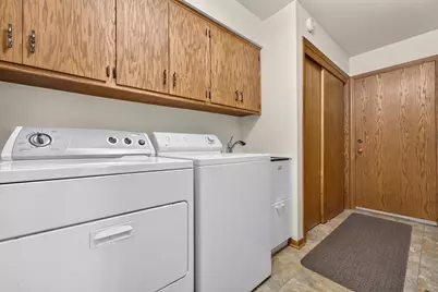 W158N10439  Old Farm Rd, Germantown, WI 53022 - Photo 26