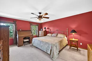 W158N10439 Old Farm Rd, Germantown, WI 53022 - Photo 20
