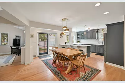 9519  Harding Blvd, Wauwatosa, WI 53226 - Photo 14