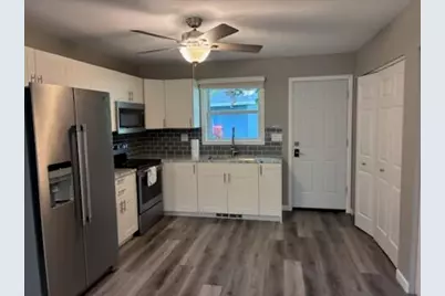 953 A  Green Acres Dr, Sheboygan Falls, WI 53085 - Photo 2
