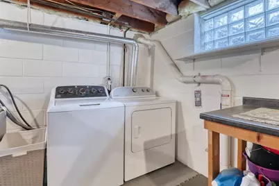 8164 W Dixon St, Milwaukee, WI 53214 - Photo 20