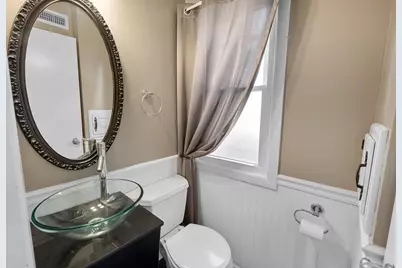 5577 N Kent Ave, Whitefish Bay, WI 53217 - Photo 8