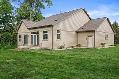 4815  Crystal Spg, Racine, WI 53406 - Photo 38