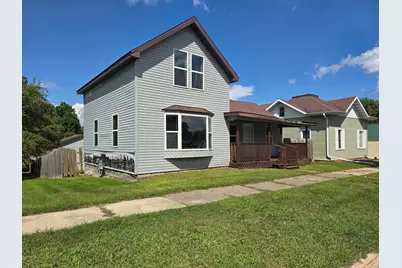 305 W Nott St, Tomah, WI 54660 - Photo 2
