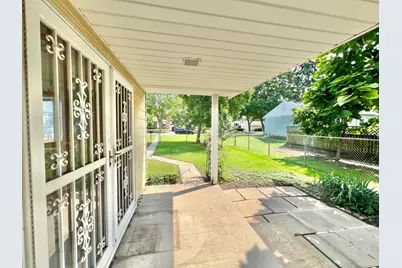 3319 S 67th St, Milwaukee, WI 53219 - Photo 14