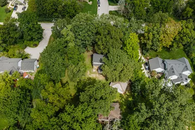 12585 W Cold Spring Rd, New Berlin, WI 53151 - Photo 30