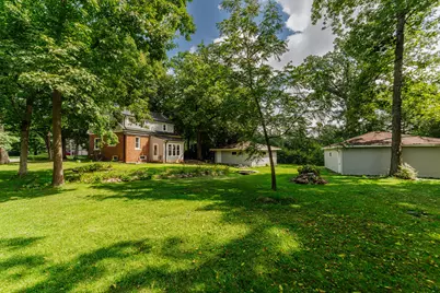 12585 W Cold Spring Rd, New Berlin, WI 53151 - Photo 26