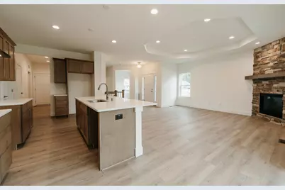 N17W29579  Caldicot Cir, Delafield, WI 53072 - Photo 10