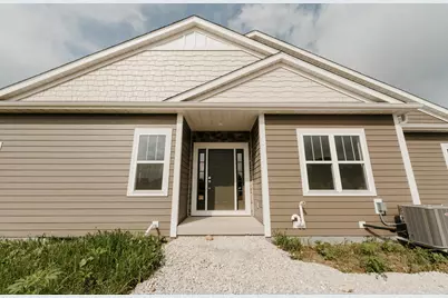 N17W29579  Caldicot Cir, Delafield, WI 53072 - Photo 2