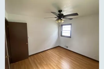 3409 W Wilbur Ave, Greenfield, WI 53221 - Photo 12