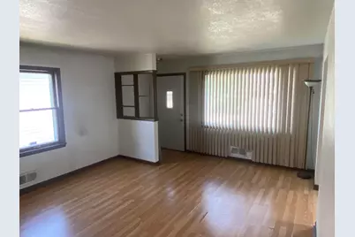 3409 W Wilbur Ave, Greenfield, WI 53221 - Photo 2