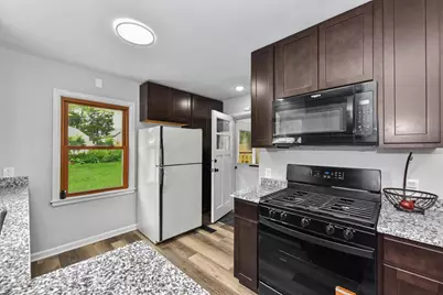 4113 S Austin St, Milwaukee, WI 53207 - Photo 10