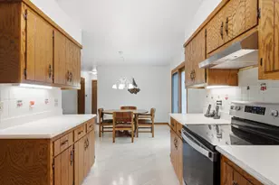 8894 Greenmeadow Ln, Greendale, WI 53129 - Photo 12
