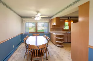37310 87th St, Randall, WI 53105 - Photo 6