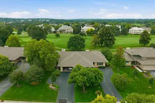1209 E Sweetbriar Ln, Hartland, WI 53029 - Photo 34