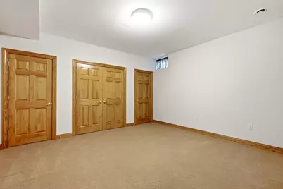 1209 E Sweetbriar Ln, Hartland, WI 53029 - Photo 24