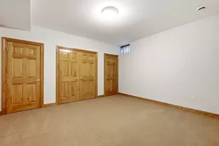 1209 E Sweetbriar Ln, Hartland, WI 53029 - Photo 24