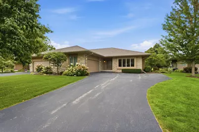 1209 E Sweetbriar Ln, Hartland, WI 53029 - Photo 32