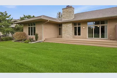 1209 E Sweetbriar Ln, Hartland, WI 53029 - Photo 30