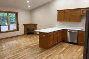 422 Callaway Blvd, Campbell, WI 54603 - Photo 6