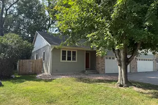 422 Callaway Blvd, Campbell, WI 54603 - Photo 1