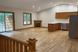 422 Callaway Blvd, Campbell, WI 54603 - Photo 4