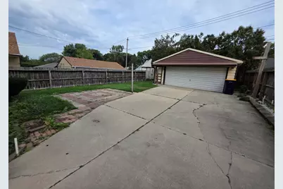 1958 S 97th St, West Allis, WI 53227 - Photo 2