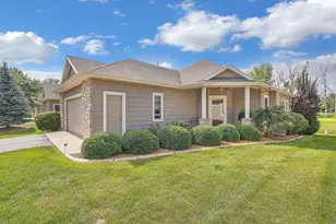 1982 Golf Course Dr, Fond du Lac, WI 54937 - Photo 4