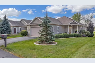1982  Golf Course Dr, Fond du Lac, WI 54937 - Photo 2