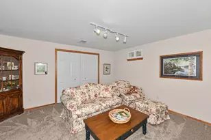 1508 MacKenzie Ln, Oconomowoc, WI 53066 - Photo 30