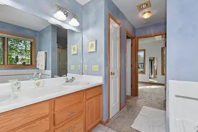 1508  Mackenzie Ln, Oconomowoc, WI 53066 - Photo 22