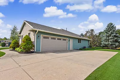 1508  Mackenzie Ln, Oconomowoc, WI 53066 - Photo 46