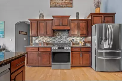 781  Autumn Ridge Ln, Hartford, WI 53027 - Photo 12