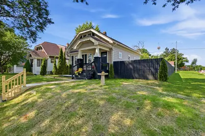 5565 N 32nd St, Milwaukee, WI 53209 - Photo 2