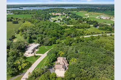 N29W30764  Foxwood Dr, Delafield, WI 53072 - Photo 66
