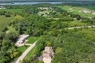N29W30764 Foxwood Dr, Delafield, WI 53072 - Photo 66