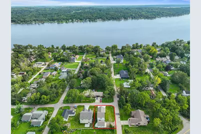 W3824  Lakeview Dr, Geneva, WI 53147 - Photo 4