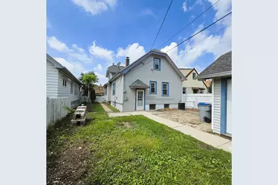 2236 S 35th St, Milwaukee, WI 53215 - Photo 4