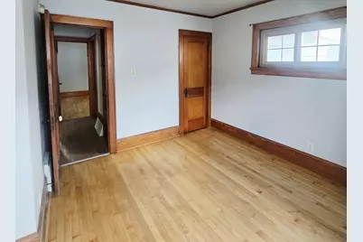 2236 S 35th St, Milwaukee, WI 53215 - Photo 16
