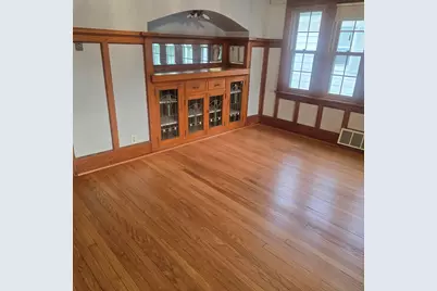 2236 S 35th St, Milwaukee, WI 53215 - Photo 10