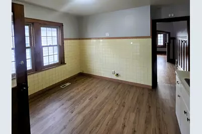 2236 S 35th St, Milwaukee, WI 53215 - Photo 12