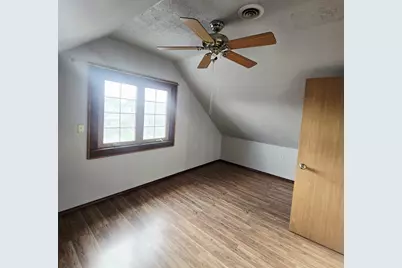 2236 S 35th St, Milwaukee, WI 53215 - Photo 20