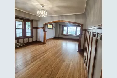 2236 S 35th St, Milwaukee, WI 53215 - Photo 8